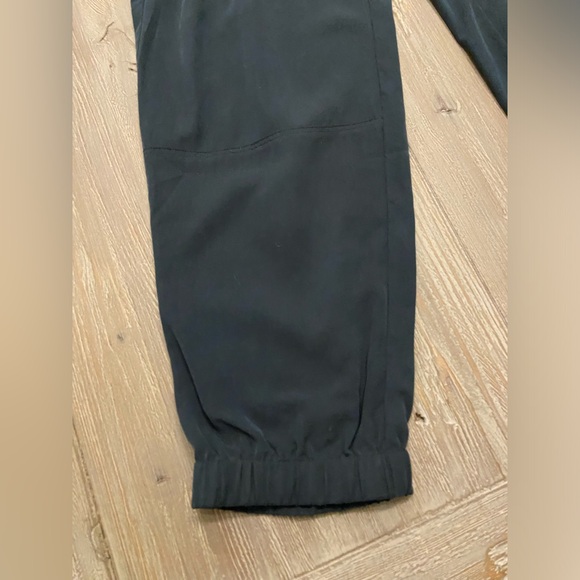 Elastic waist cargo-esque pants - Picture 5 of 6